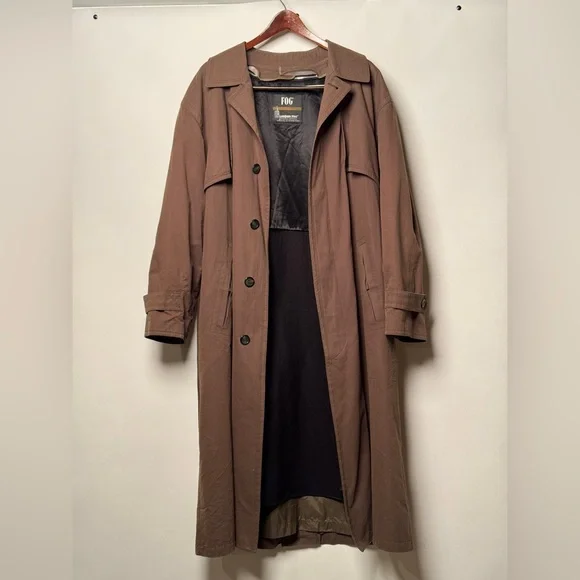 Vintage 1990s London Fog raincoat - Picture 3 of 7